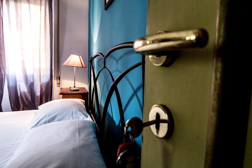 Bb Trastevere Station - Room3 Рим Экстерьер фото