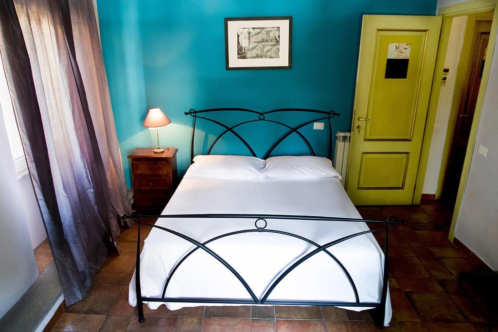 Bb Trastevere Station - Room3 Рим Экстерьер фото