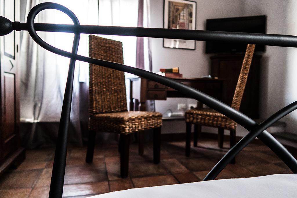 Bb Trastevere Station - Room3 Рим Экстерьер фото
