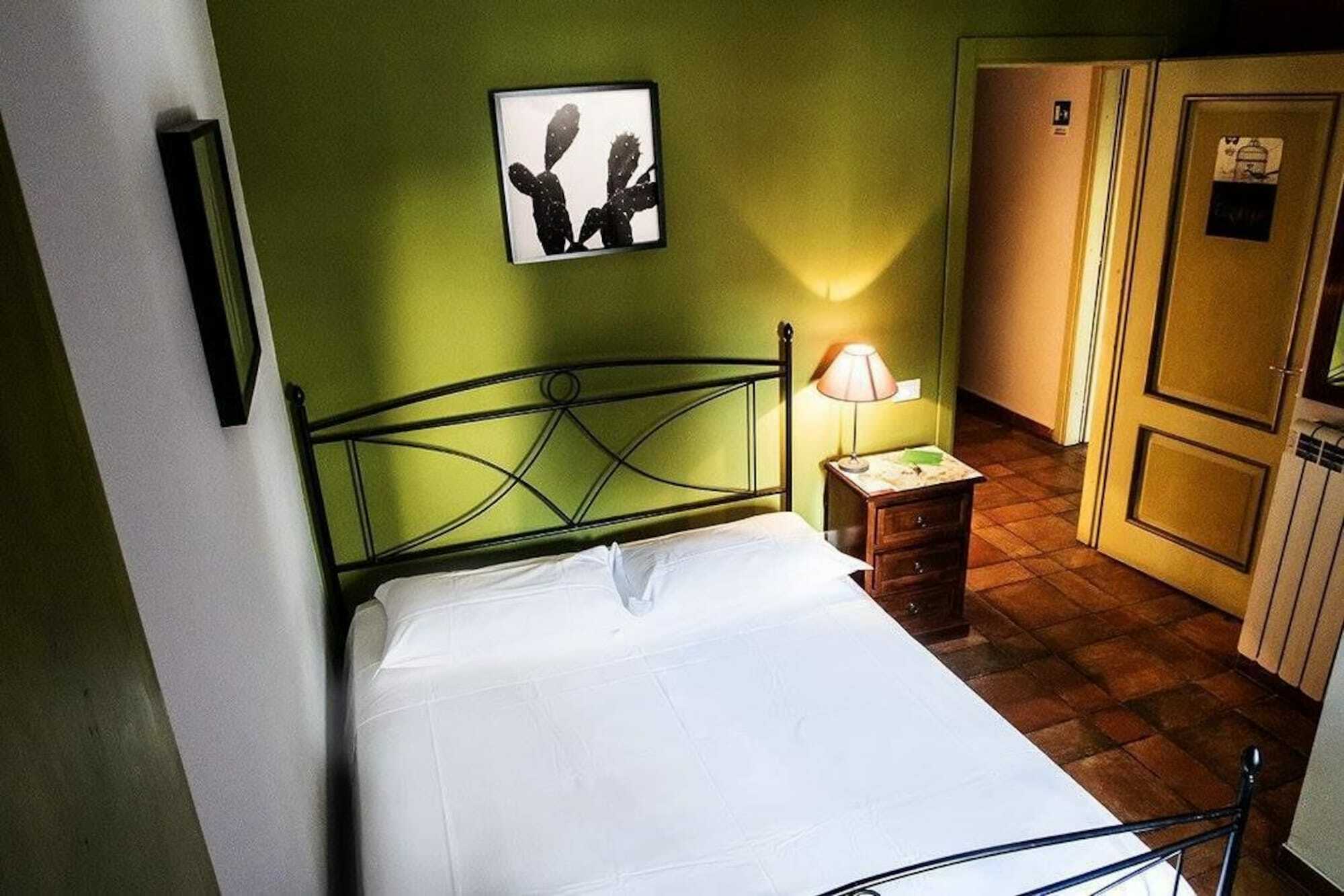 Bb Trastevere Station - Room3 Рим Экстерьер фото